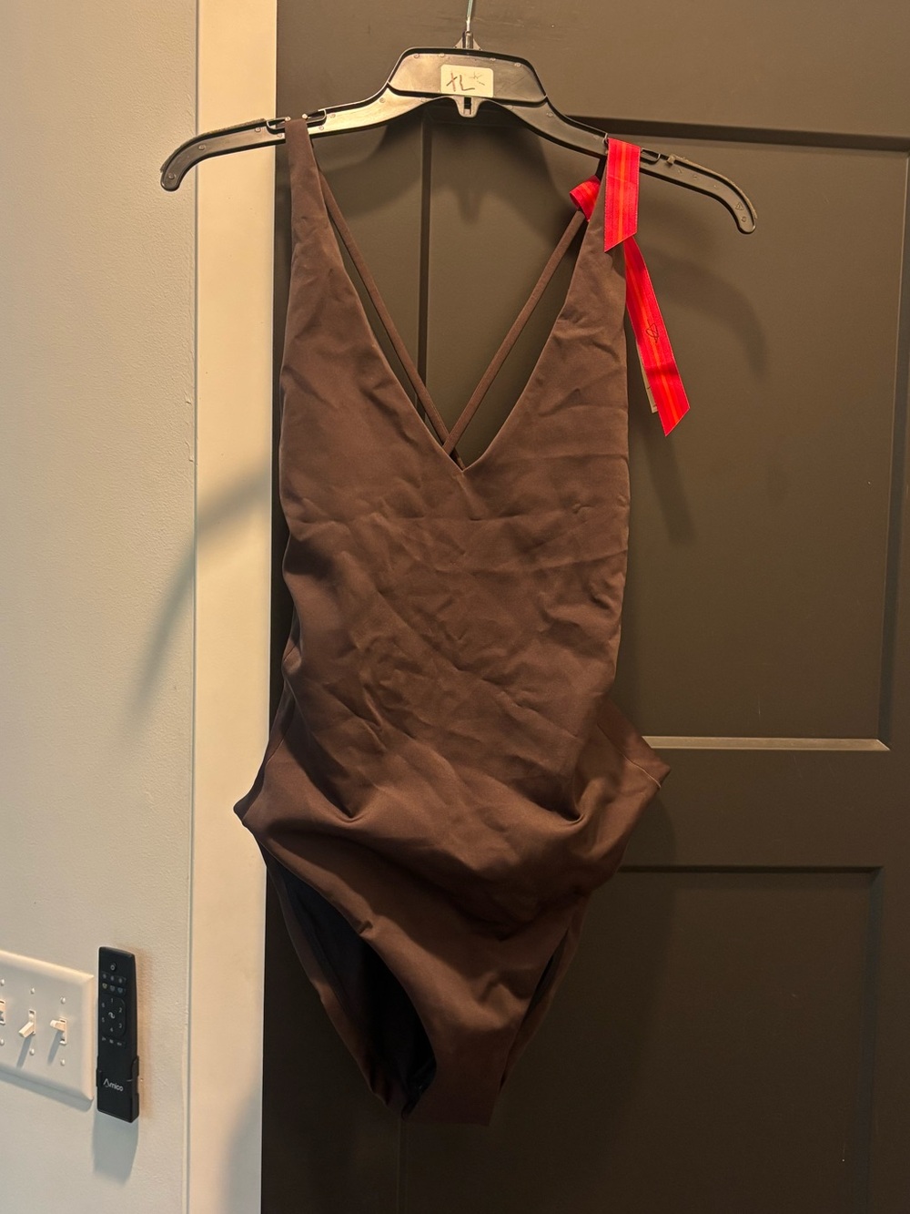 Left On Friday XLT Weekend Suit - Chocolate - Picture 4 of 8